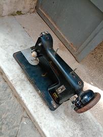 arredamento macchina da cucire 