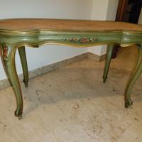 tavolino abbinato a baule in stile veneziano