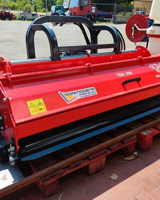 Trincia professionale per trattori da 45 a 180 CV