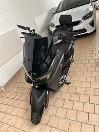 Scooter full optional NMax 125 pari al nuovo!
