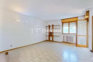 QUADRILOCALE CON BOX LIBERO SUBITO