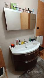 mobile da bagno sospeso in finitura wengé