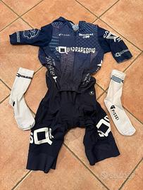 Body pissei blu