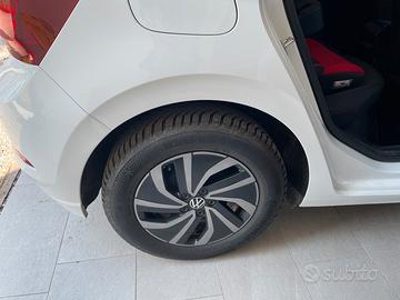 Cerchi in lega polo + gomme