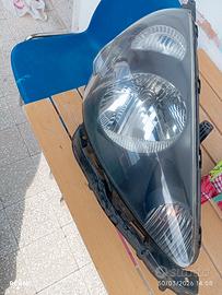 farò anteriore Honda jazz anno dal2000fno 2008