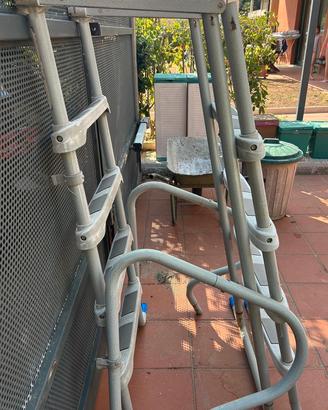 Scaletta piscina