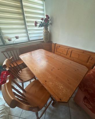 Angolo panca in legno massello con tavolo, 3 sedie