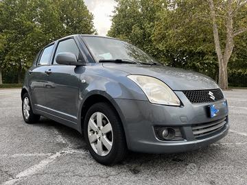 Suzuki Swift 4x4 + Gomme Invernali con cerchioni