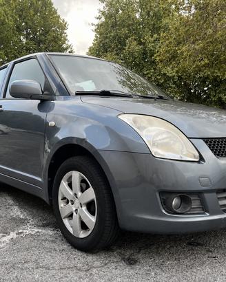 Suzuki Swift 4x4 + Gomme Invernali con cerchioni