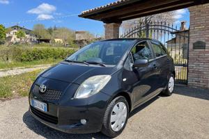 Toyota Yaris 1.3 5 porte Sol