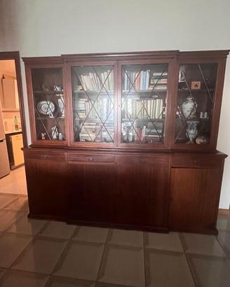 Credenza con vetrina a 4 ante