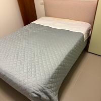 Letto matrimoniale francese