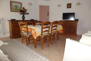 M.di PIETRASANTA LOW_COST a due passi dal MARE