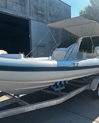 Gommone RIB 760