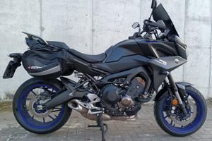 Moto YAMAHA TRACER 900