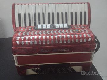 Fisarmonica Super Stradella 96 bassi