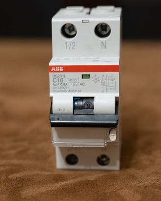 Differenziale magnetotermico ABB DS201LC16AC300