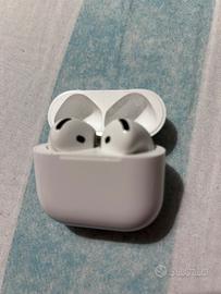 Apple airpods 4 cancellazione rumore