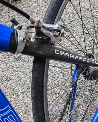 bici da corsa carraro con forcelle in carbonio 