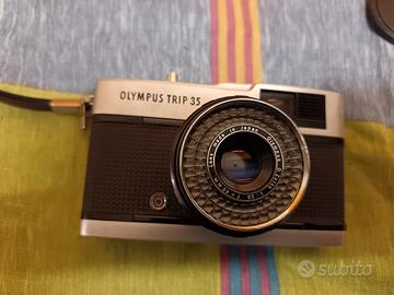 macchina fotografica OLYMPUS TRIP 35