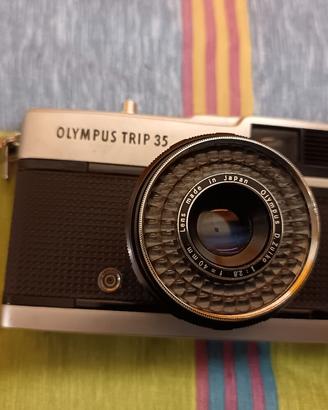 macchina fotografica OLYMPUS TRIP 35
