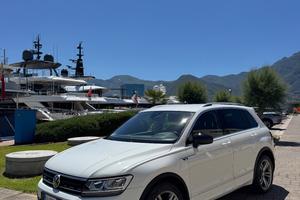 Volkswagen Tiguan 1.6 TDI 116 cv R line