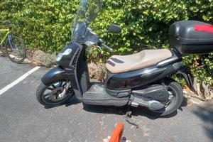 piaggio carnaby 200