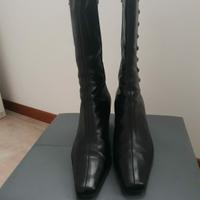 Stivali in pelle nera 