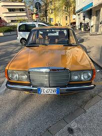 Mercedes 240d