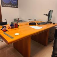 Scrivania da studio professionale