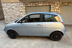 Lancia ypsilon 2004 neopatentati benzina