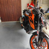 KTM 1290 superduke r