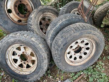 Cerchi e gomme suzuki samurai