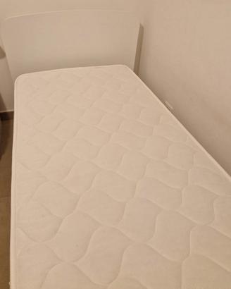 Comodino, struttura letto, materasso...