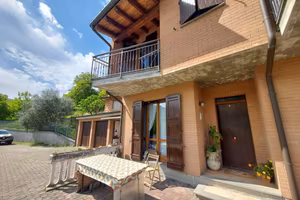 Appartamento di 140 m² con 4 locali e box auto a M