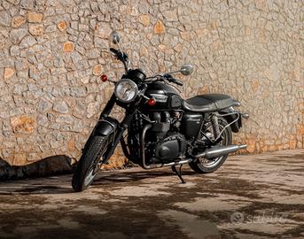 Triumph Bonnevillle T100