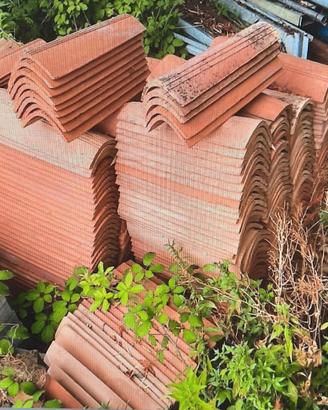 Blocco 2000 tegole per tetti nuove e usate