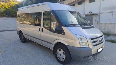 Ford Transit 9 posti