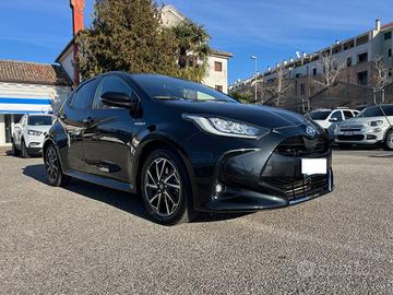 TOYOTA Yaris 1.5 Hybrid 5 porte Lounge 1 proprie