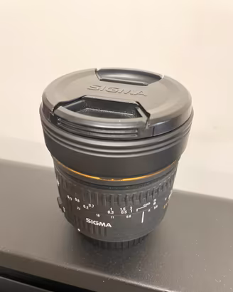 Sigma obiettivo 8mm f3.5 EX DG fisheye