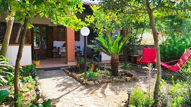 Casa Trudau a Solanas (indipendente con giardino