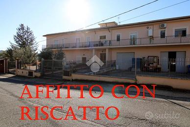 3 LOCALI A MOMPEO