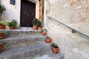 3 LOCALI A FABRICA DI ROMA