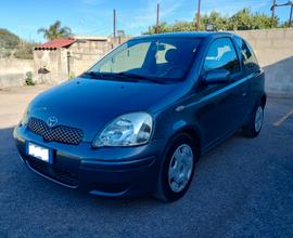 TOYOTA Yaris 1.4 anno 2004