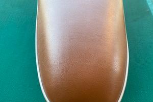 Vespa 50 sella marrone