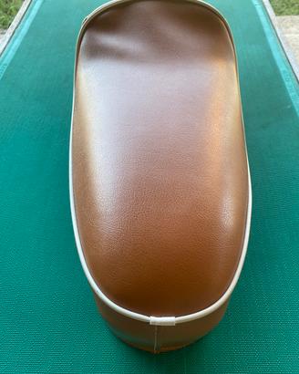 Vespa 50 sella marrone