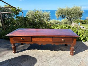 Tavolo basso in noce con due cassetti