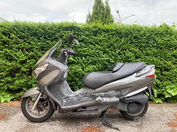 Suzuki Burgman 200