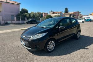 Ford Fiesta 1.4 TDCi  gancio traino, neopatentati