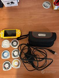 PSP edizione Simpson + 6 Giochi